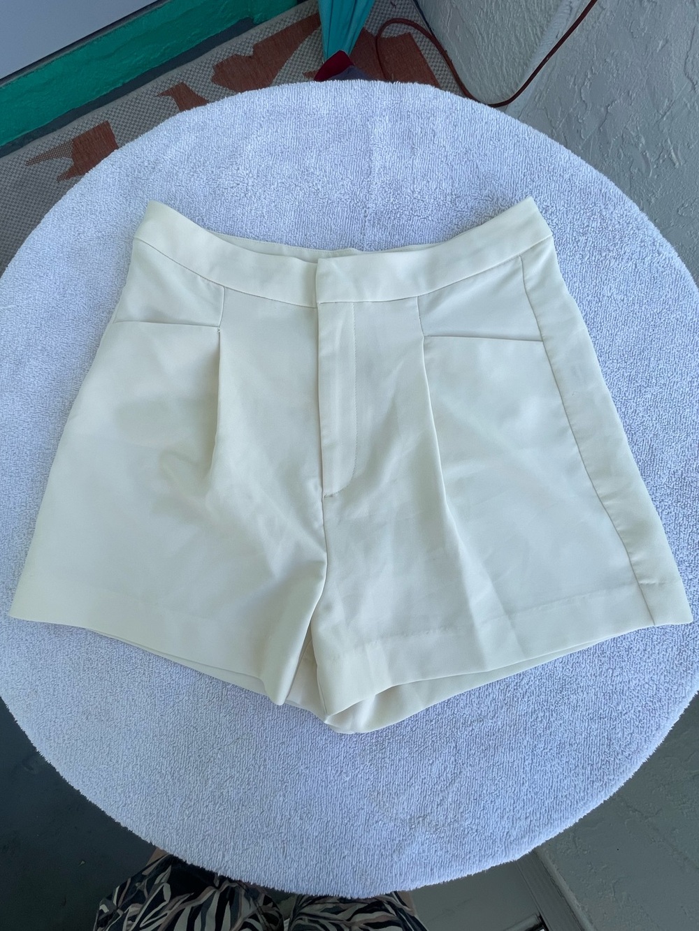 Love Tree High Waisted Shorts Small Cream